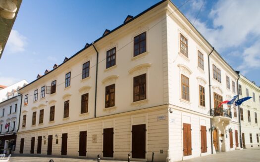 Kutscherfeld Palace – Hlavné námestie 7