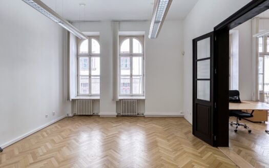 Priestor/kancelárie 103m2 v historickej budove, Podjavorinskej (Palisády)