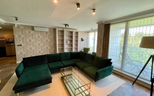 Fully furnished 3-bedroom apartment with a garage for rent in Bratislava-Koliba