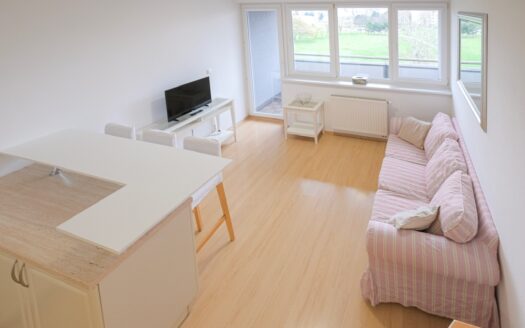 Klimatizovaný 3-izbový mezonet v Dúbravke pri medzinárodnej škole