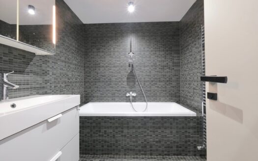 Zariadený 4-izb mezonet s terasou, Medená, centrum